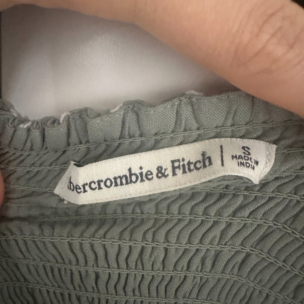 Small Abercrombie & Fitch Flutter Sleeve Mini Dre… - image 3